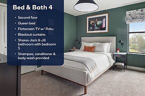 Orlando Resort Retreat Theme Park Haven 8 Bedroom Home by Overmoon