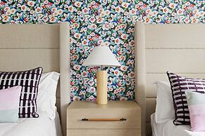 Flamingo Grove Tropical Resort-style Paradise 10 Bedroom Home by Overm