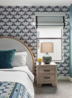 Orlando Resort Retreat Fun-filled Family Haven 5 Bedroom Home