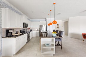 Twice-as-nice Double Delight Getaway 5 Bedroom Home