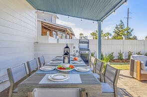 Destin Oasis Coastal Paradise Escape 7 Bedroom Home by Overmoon