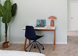 Tranquil Broad Oak Resort-style Retreat 8 Bedroom Home by Overmoon