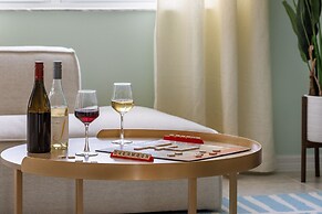 Tranquil Broad Oak Resort-style Retreat 8 Bedroom Home by Overmoon