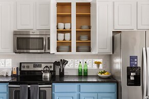 Tranquil Broad Oak Resort-style Retreat 8 Bedroom Home by Overmoon