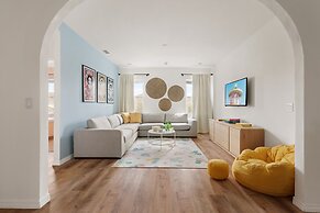 Tranquil Broad Oak Resort-style Retreat 8 Bedroom Home by Overmoon