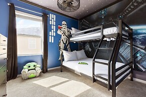 Tranquil Broad Oak Resort-style Retreat 8 Bedroom Home by Overmoon