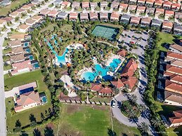 Tranquil Broad Oak Resort-style Retreat 8 Bedroom Home by Overmoon