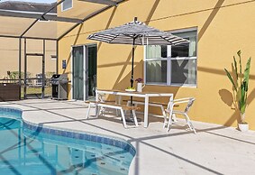 Tranquil Broad Oak Resort-style Retreat 8 Bedroom Home by Overmoon