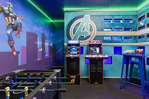 Tranquil Broad Oak Resort-style Retreat 8 Bedroom Home by Overmoon