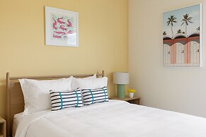 Tranquil Broad Oak Resort-style Retreat 8 Bedroom Home by Overmoon