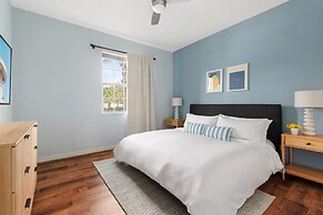 Tranquil Broad Oak Resort-style Retreat 8 Bedroom Home by Overmoon