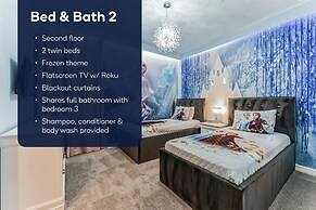 Coconut Breeze With Private Backyard Pool And Spa 5 Bedroom Home