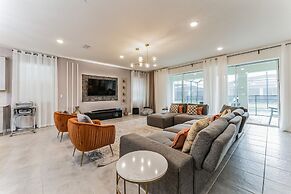 Coconut Breeze With Private Backyard Pool And Spa 5 Bedroom Home