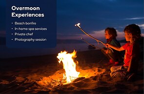 Miramar Dream House - Hot Tub, Tiki Bar, Game Room 7 Bedroom Home by O