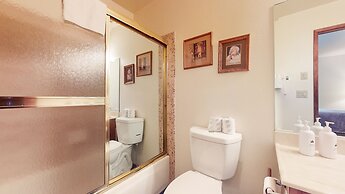 Mammoth Sierra Townhomes #23 4 Bedroom Condo by RedAwning