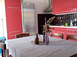 Bernard Sea View Apartments