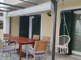 Bernard Sea View Apartments