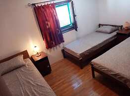 Bernard Sea View Apartments