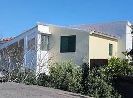 Bernard Sea View Apartments