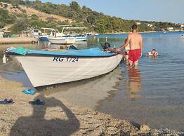 Bernard Sea View Apartments