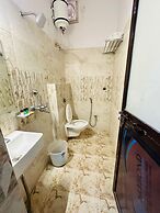 Hotel PSR Residency - near Temple & Ghat