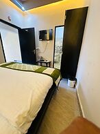 Hotel PSR Residency - near Temple & Ghat