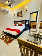Hotel PSR Residency - near Temple & Ghat