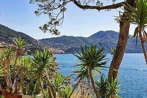 Yellow Suite sul Lungomare di Recco