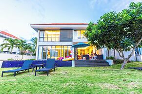 Abogo Da Nang OceanFront Luxury Villa