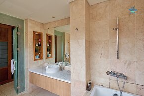 Abogo Da Nang OceanFront Luxury Villa