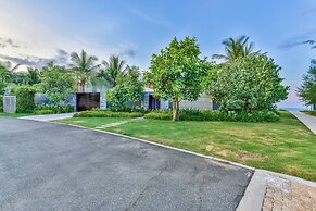 Abogo Da Nang OceanFront Luxury Villa