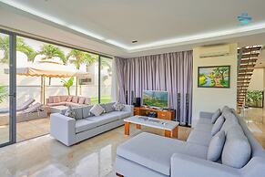 Abogo Da Nang OceanFront Luxury Villa