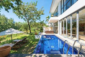 Abogo Da Nang OceanFront Luxury Villa