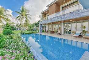 Abogo Da Nang OceanFront Luxury Villa