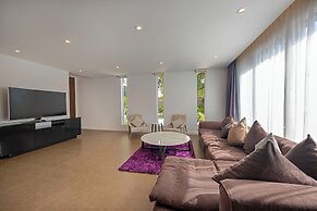 Abogo Da Nang OceanFront Luxury Villa