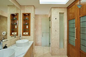 Abogo Da Nang OceanFront Luxury Villa