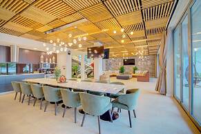 Abogo Da Nang OceanFront Luxury Villa