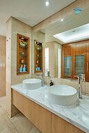 Abogo Da Nang OceanFront Luxury Villa