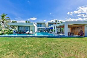 Abogo Da Nang OceanFront Luxury Villa