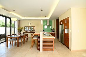 Abogo Da Nang OceanFront Luxury Villa