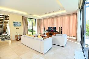 Abogo Da Nang OceanFront Luxury Villa