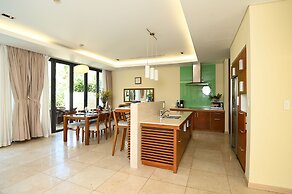 Abogo Da Nang OceanFront Luxury Villa