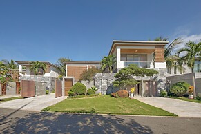 Abogo Da Nang OceanFront Luxury Villa