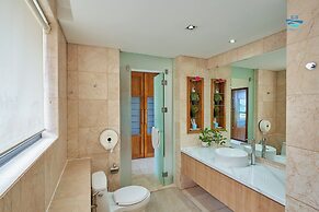 Abogo Da Nang OceanFront Luxury Villa