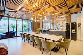 Abogo Da Nang OceanFront Luxury Villa
