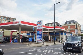 Your Ideal London Getaway - Charming Studio Haven