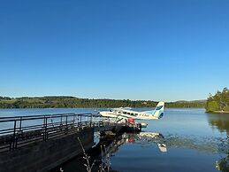 Lochside Lodge Retreat - Stunning Lakeside Escape