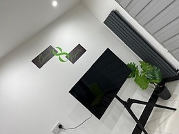 Urban, Sleeps 6 Private Garden-family Pet Friendly