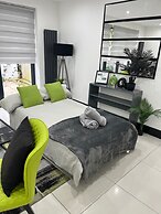 Urban, Sleeps 6 Private Garden-family Pet Friendly