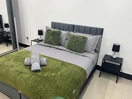 Urban, Sleeps 6 Private Garden-family Pet Friendly